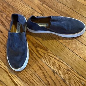 Steve Madden dark gray flats, women’s size 8.5